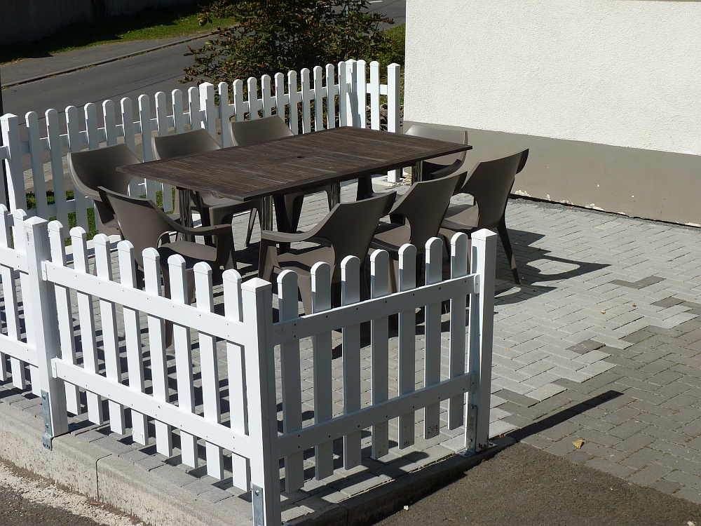 Terrasse vor dem Haus